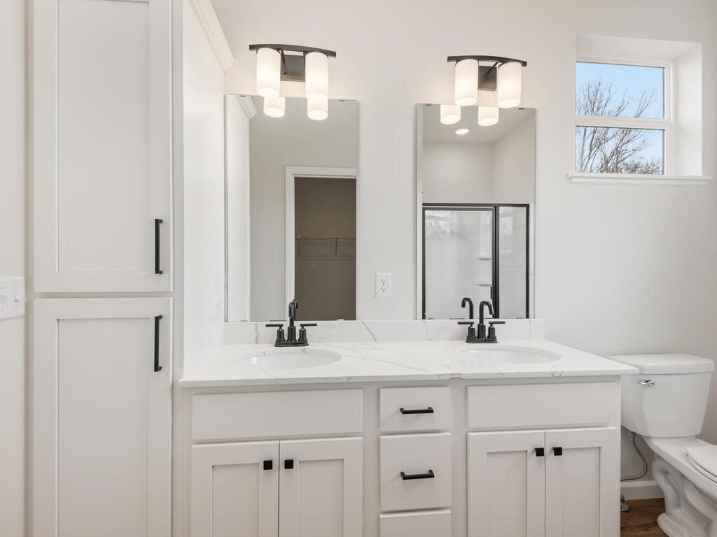 832 Forest Edge Drive Jordan MN 55352 7049659 image22