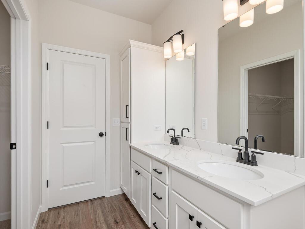 832 Forest Edge Drive Jordan MN 55352 7049659 image23