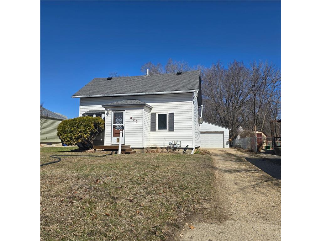 832 Godfrey Street Worthington MN 56187 6673884 image1
