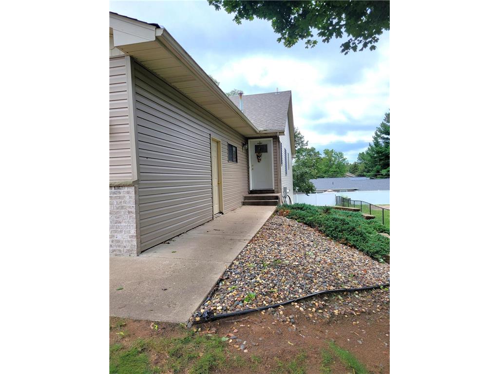 832 Laurel Avenue #Lower Hudson WI 54016 7065540 image3