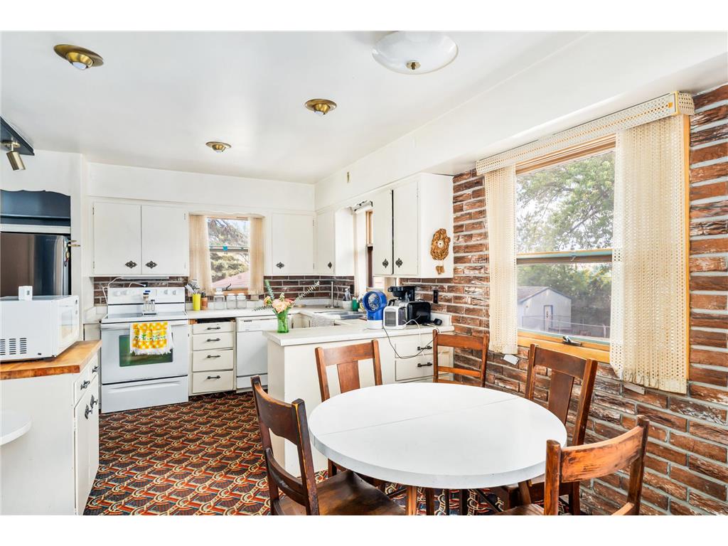 832 N 43rd Avenue W Duluth MN 55807 7110947 image11