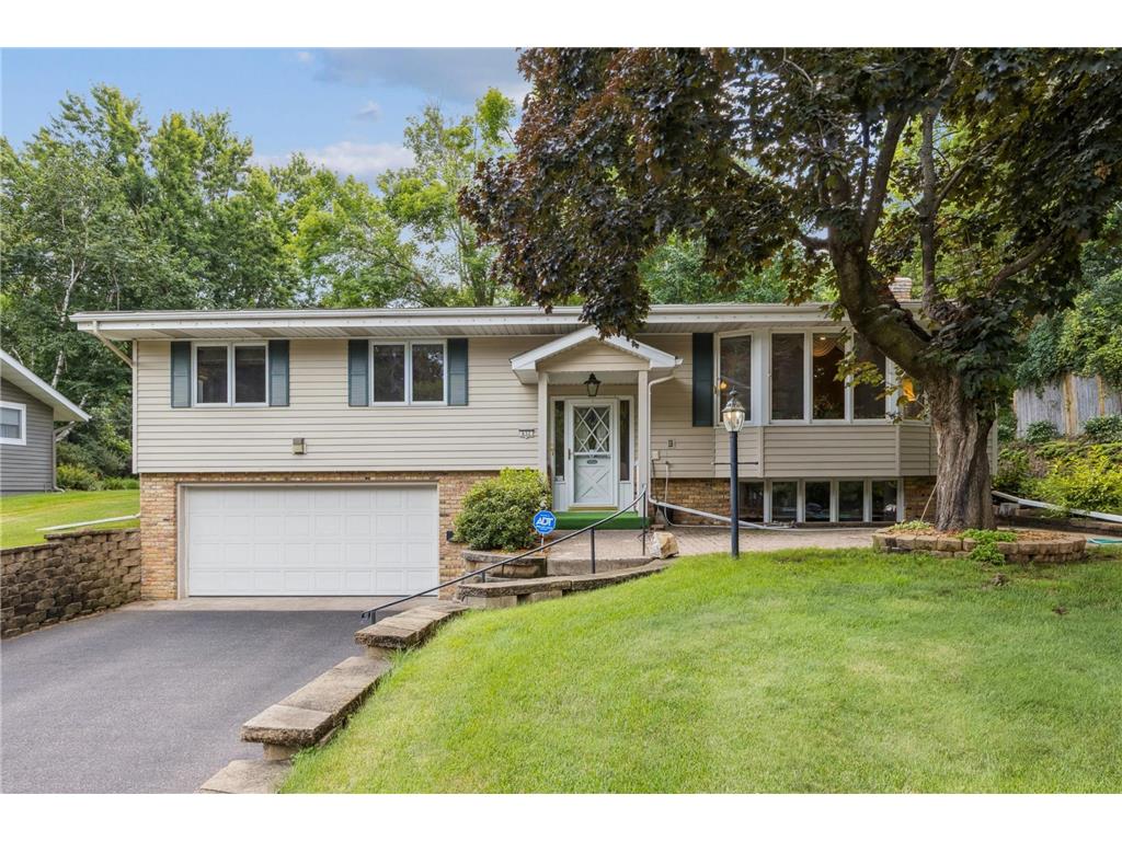 832 Parker Avenue Roseville MN 55113 6756086 image1