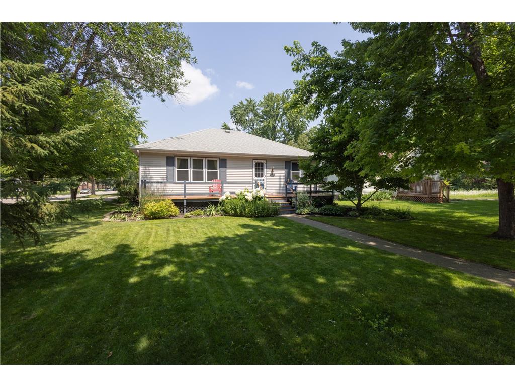 832 W Linden Street Fergus Falls MN 56537 6571527 image1