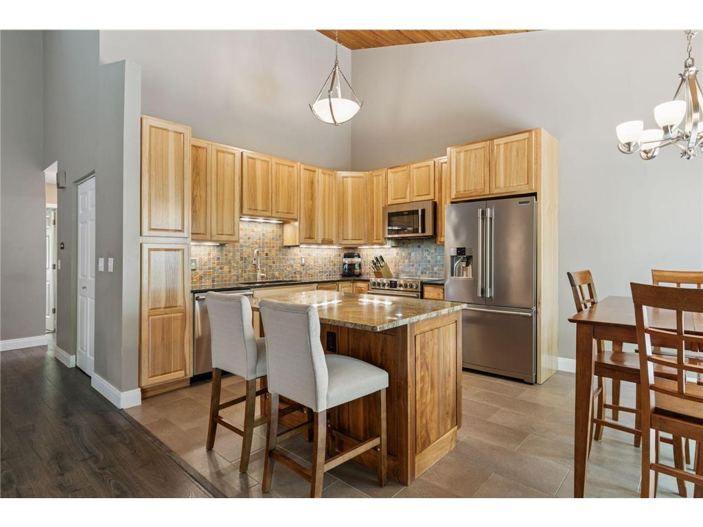 8320 Upper 138th Court Apple Valley MN 55124 6717205 image1