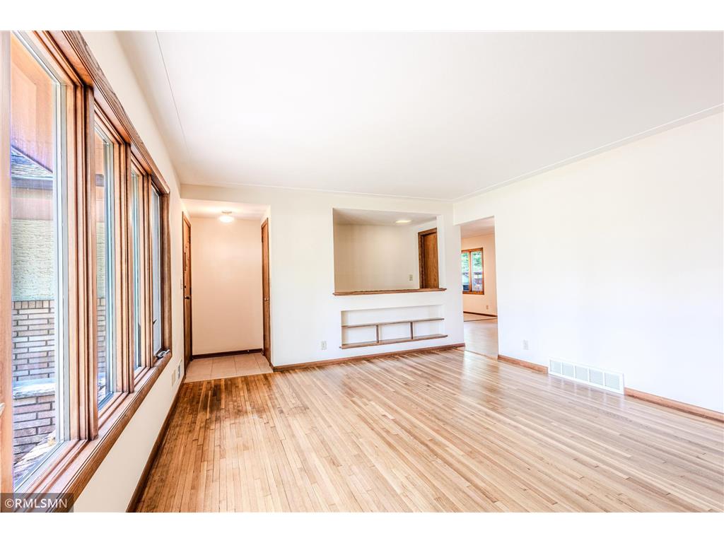 8324 62nd Avenue N Brooklyn Park MN 55428 7085087 image20