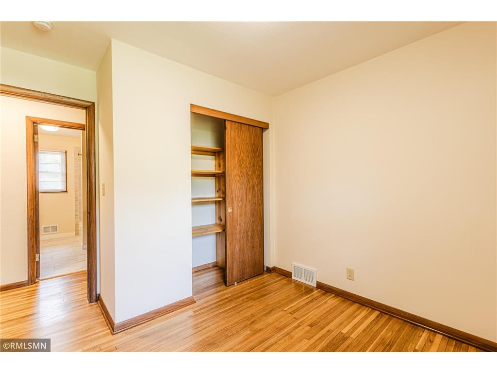 8324 62nd Avenue N Brooklyn Park MN 55428 7085087 image33