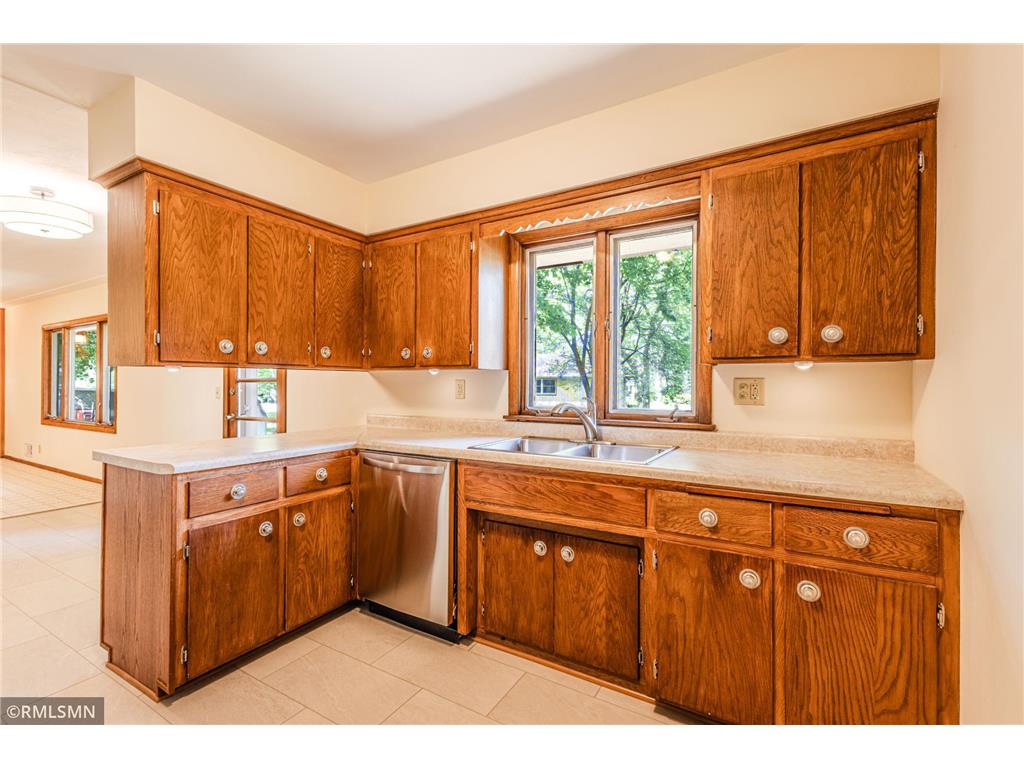 8324 62nd Avenue N Brooklyn Park MN 55428 7085087 image9