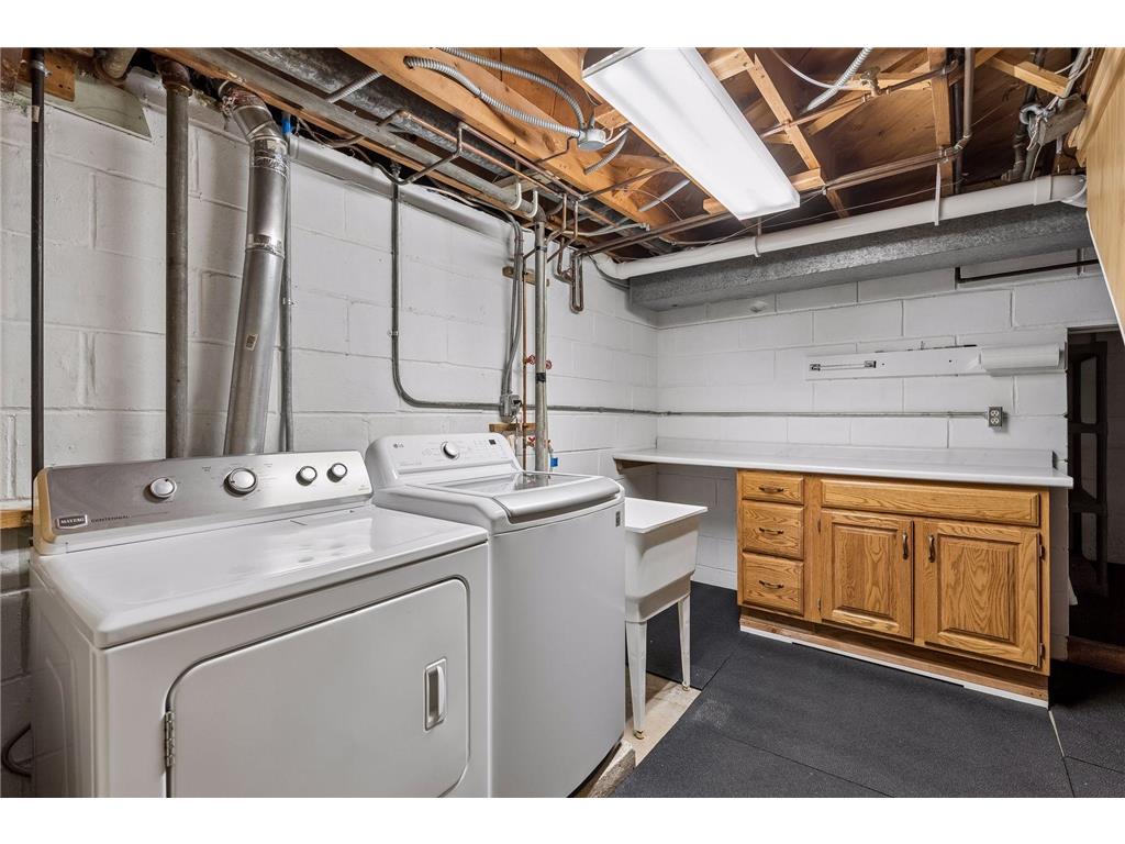 8327 2nd Avenue Bloomington MN 55420 7071269 image20