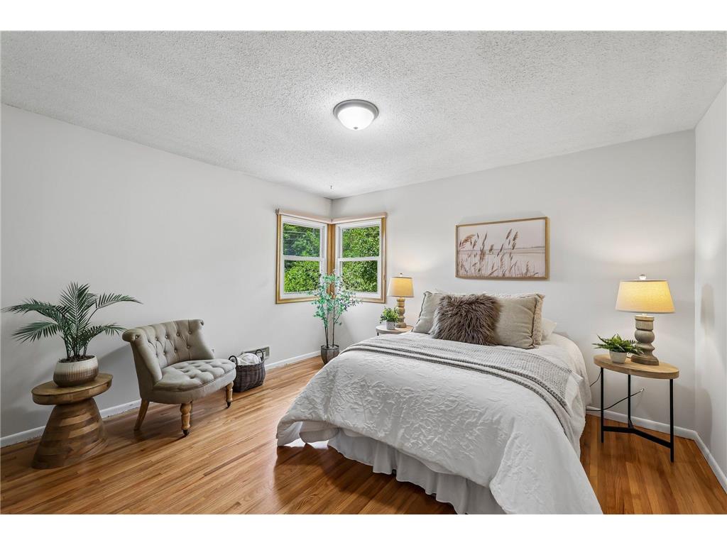 8328 Ewing Road Bloomington MN 55431 7068665 image16