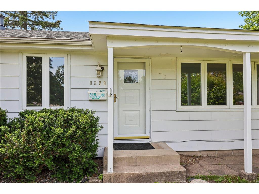 8328 Ewing Road Bloomington MN 55431 7068665 image3