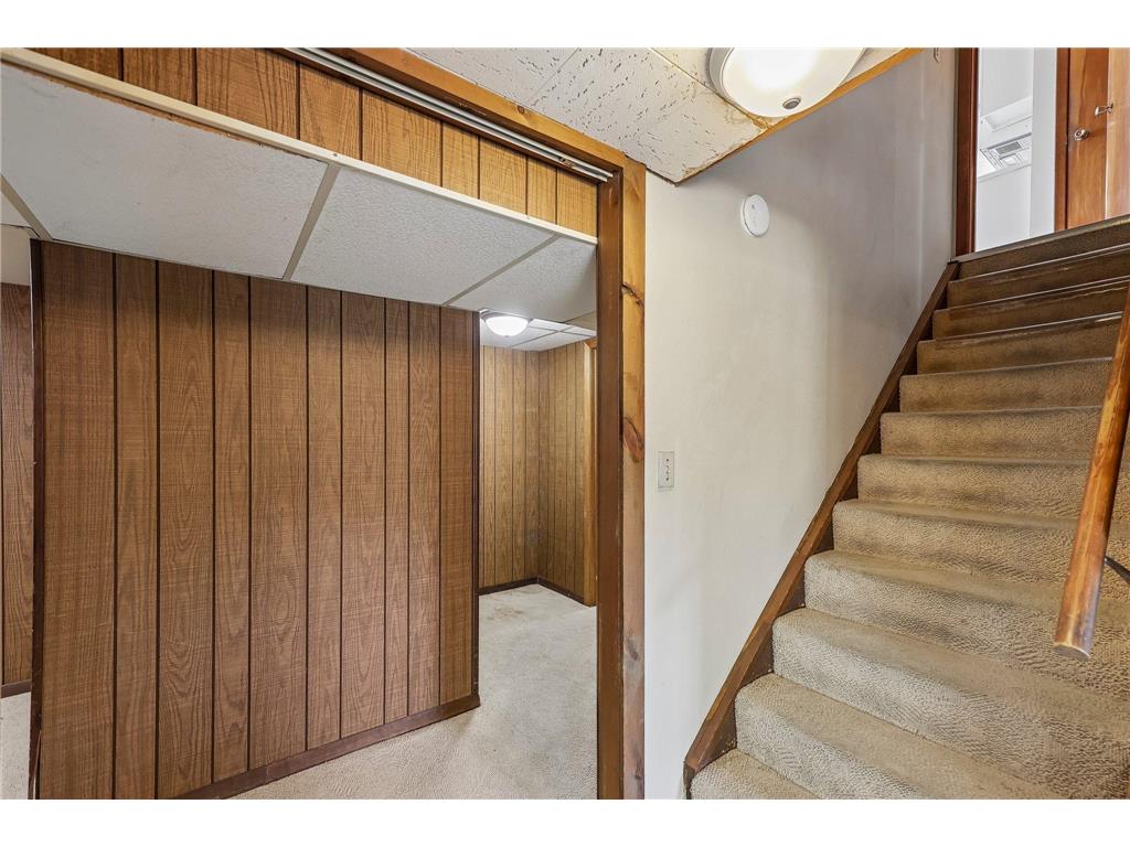 8328 Ewing Road Bloomington MN 55431 7068665 image32