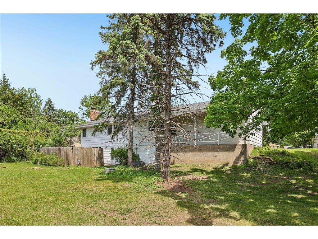 8328 Ewing Road Bloomington MN 55431 7068665 image40