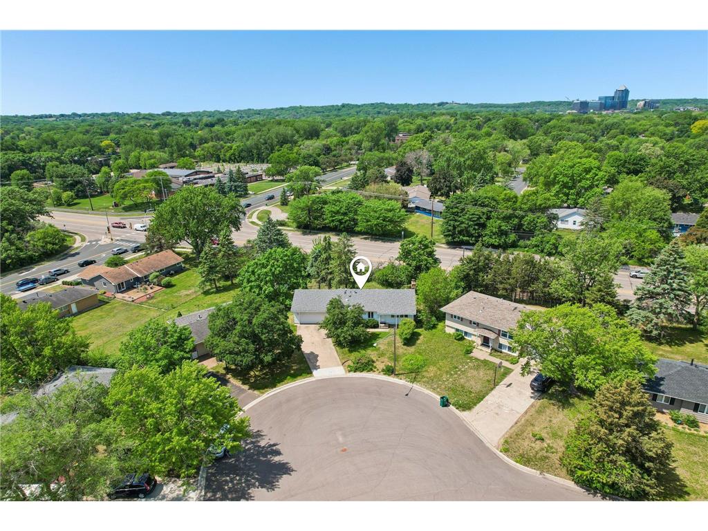 8328 Ewing Road Bloomington MN 55431 7068665 image50
