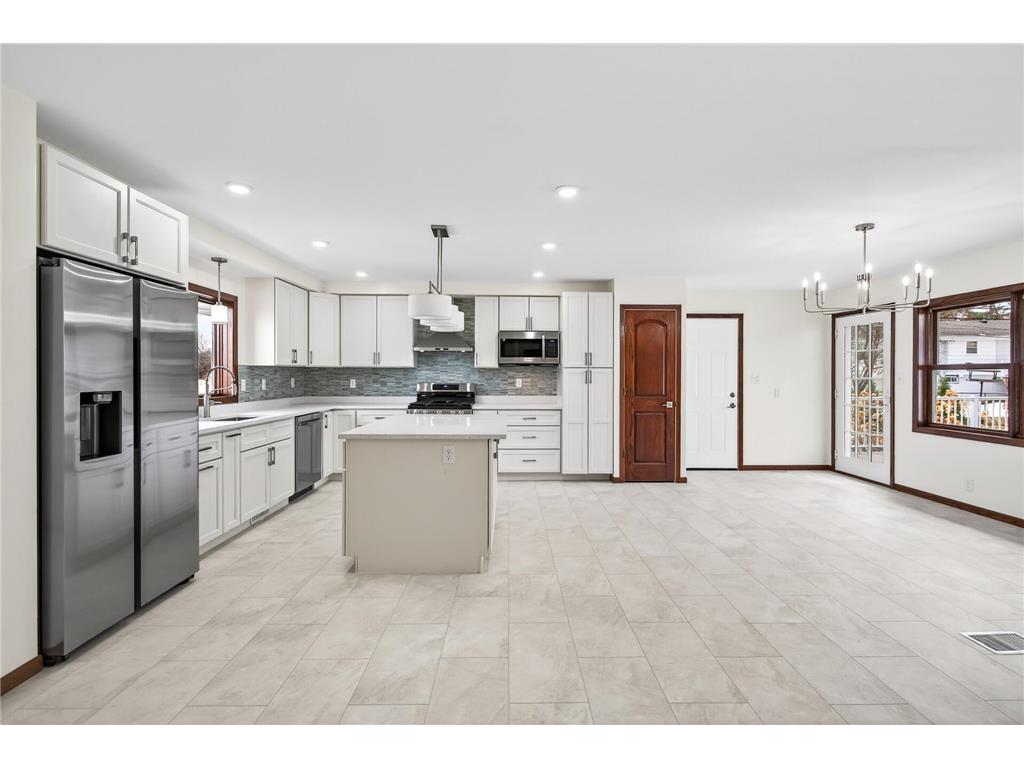 8328 Johnson Circle Bloomington MN 55437 7039300 image11