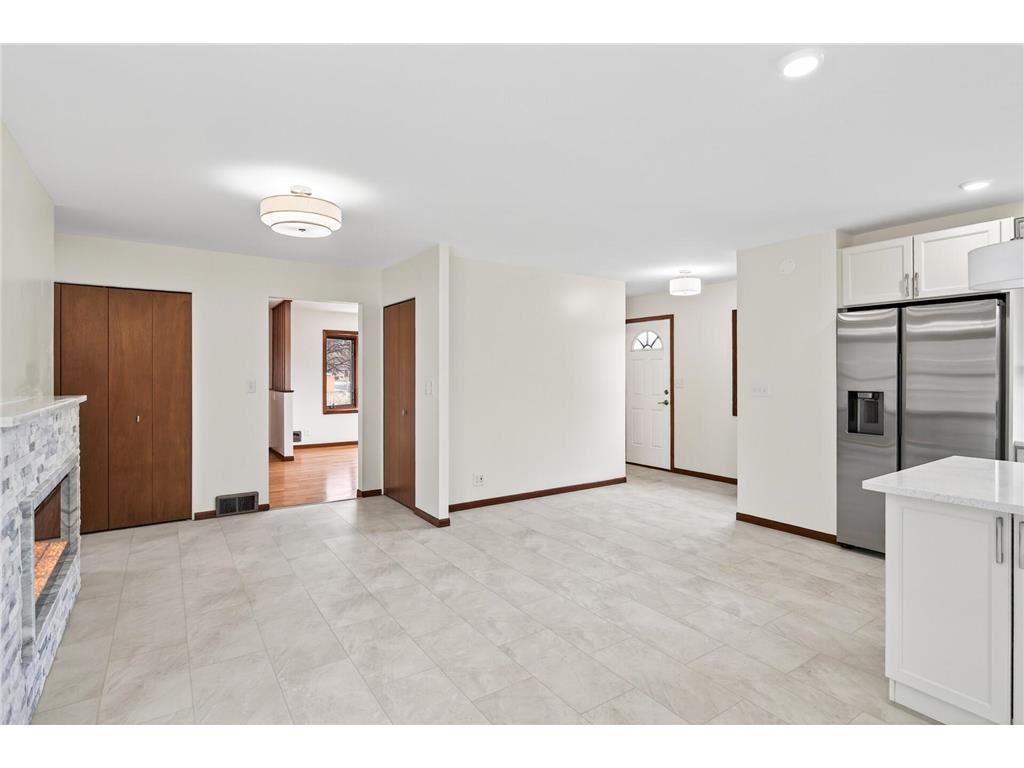 8328 Johnson Circle Bloomington MN 55437 7039300 image15