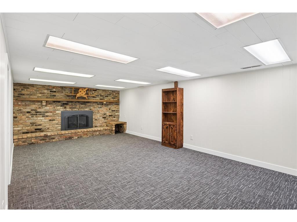 8328 Johnson Circle Bloomington MN 55437 7039300 image20