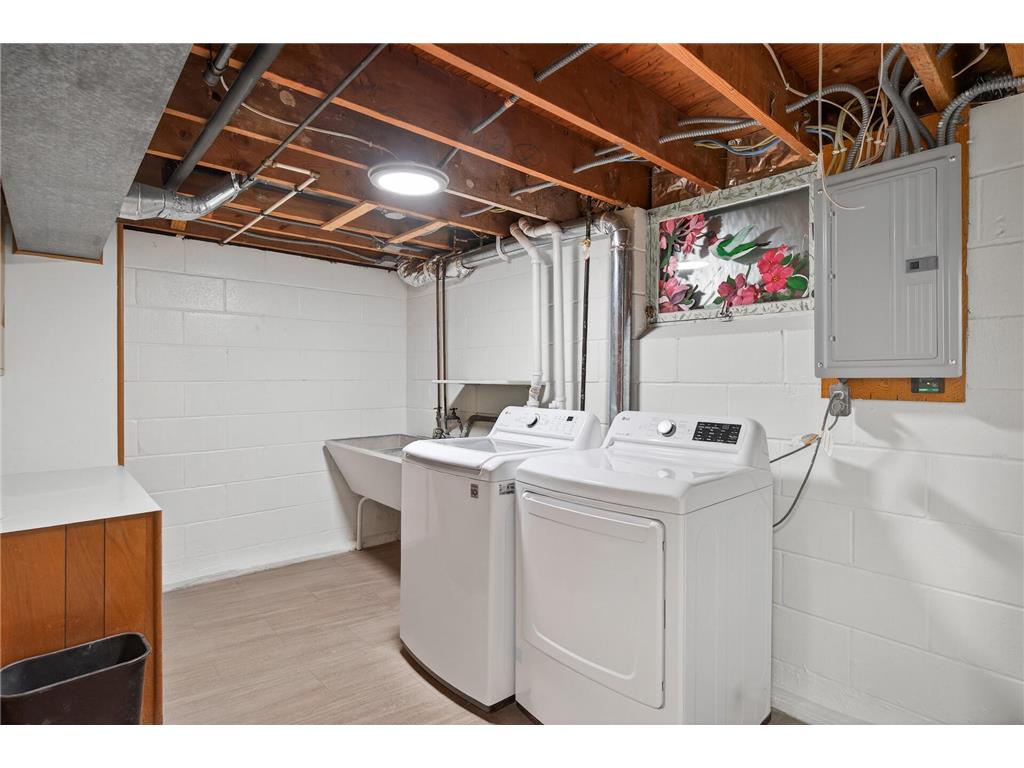 8328 Johnson Circle Bloomington MN 55437 7039300 image25