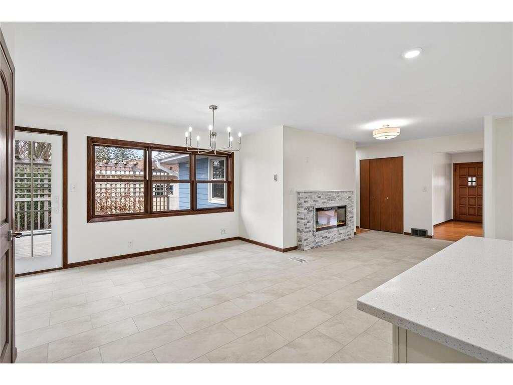 8328 Johnson Circle Bloomington MN 55437 7039300 image7