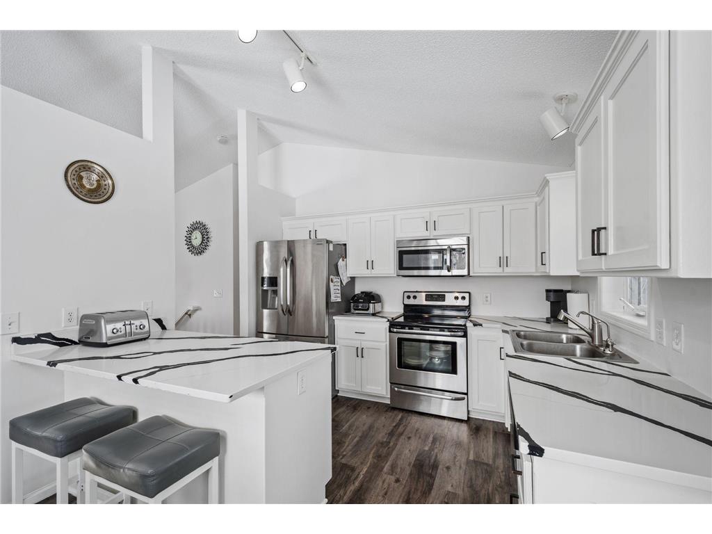 833 102nd Lane NE Blaine MN 55434 7000804 image9