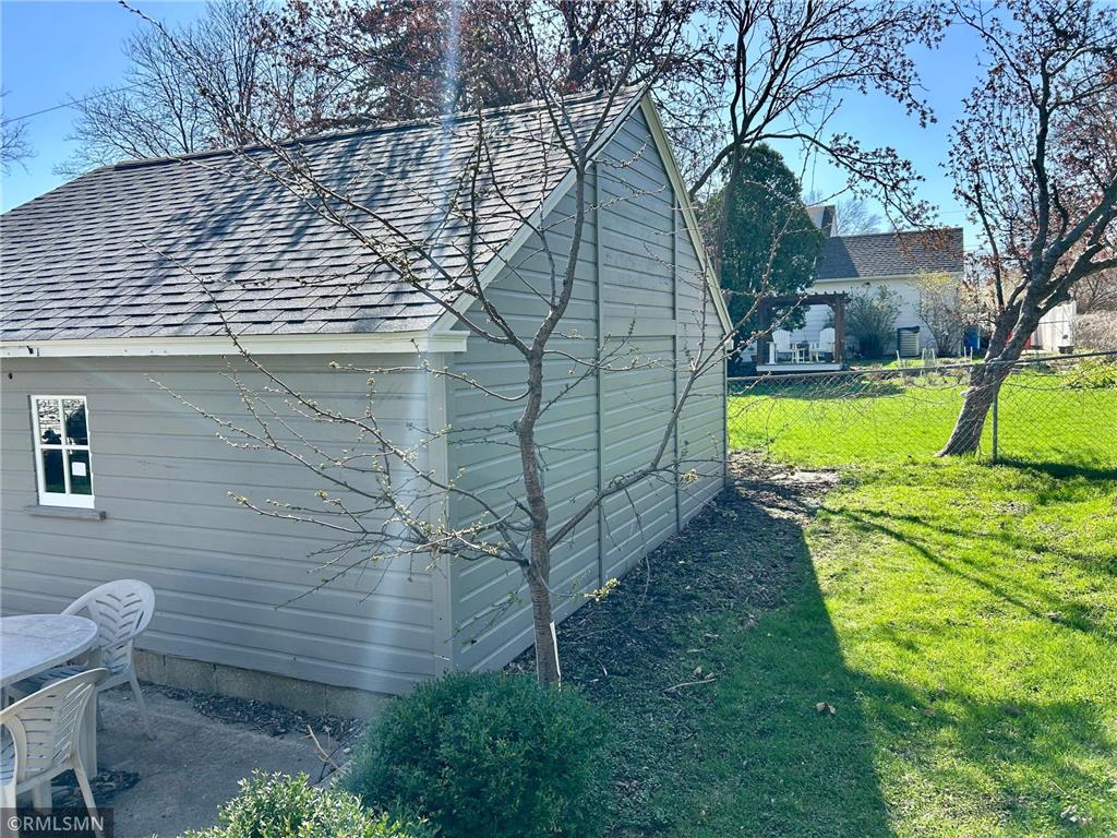 833 10th Street NW Rochester MN 55901 7051940 image24