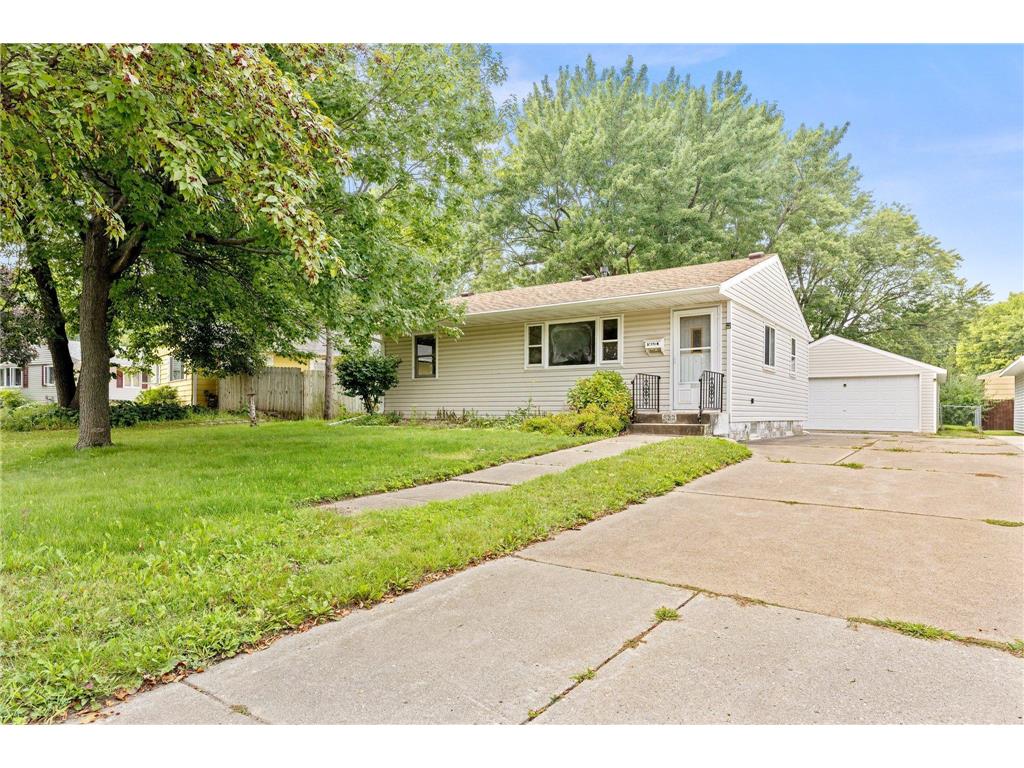 833 21st Avenue N South Saint Paul MN 55075 6415172 image1