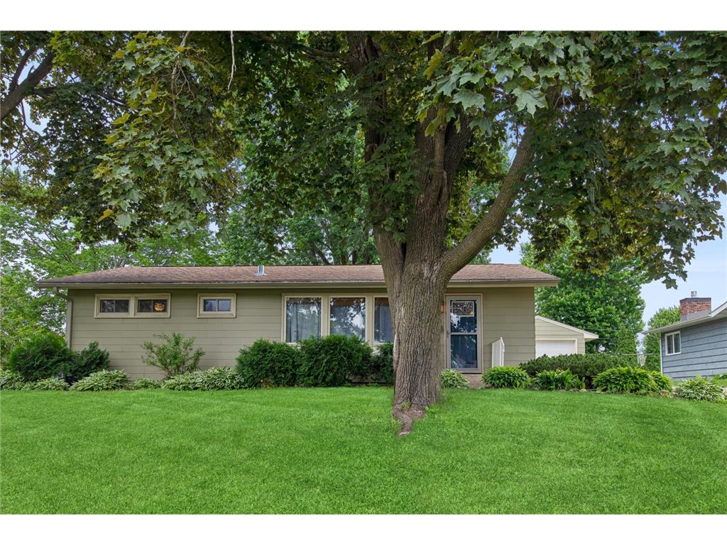 833 9th Avenue SW Faribault MN 55021 7083386 image2