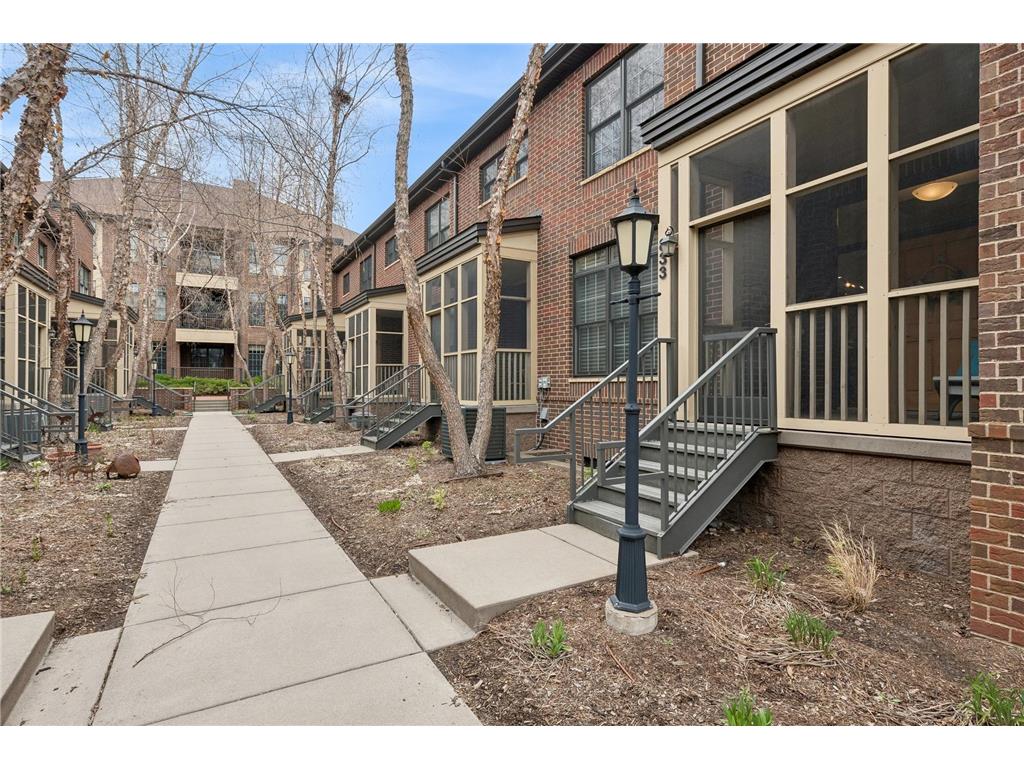 833 River Mews Court Minneapolis MN 55414 6523348 image1