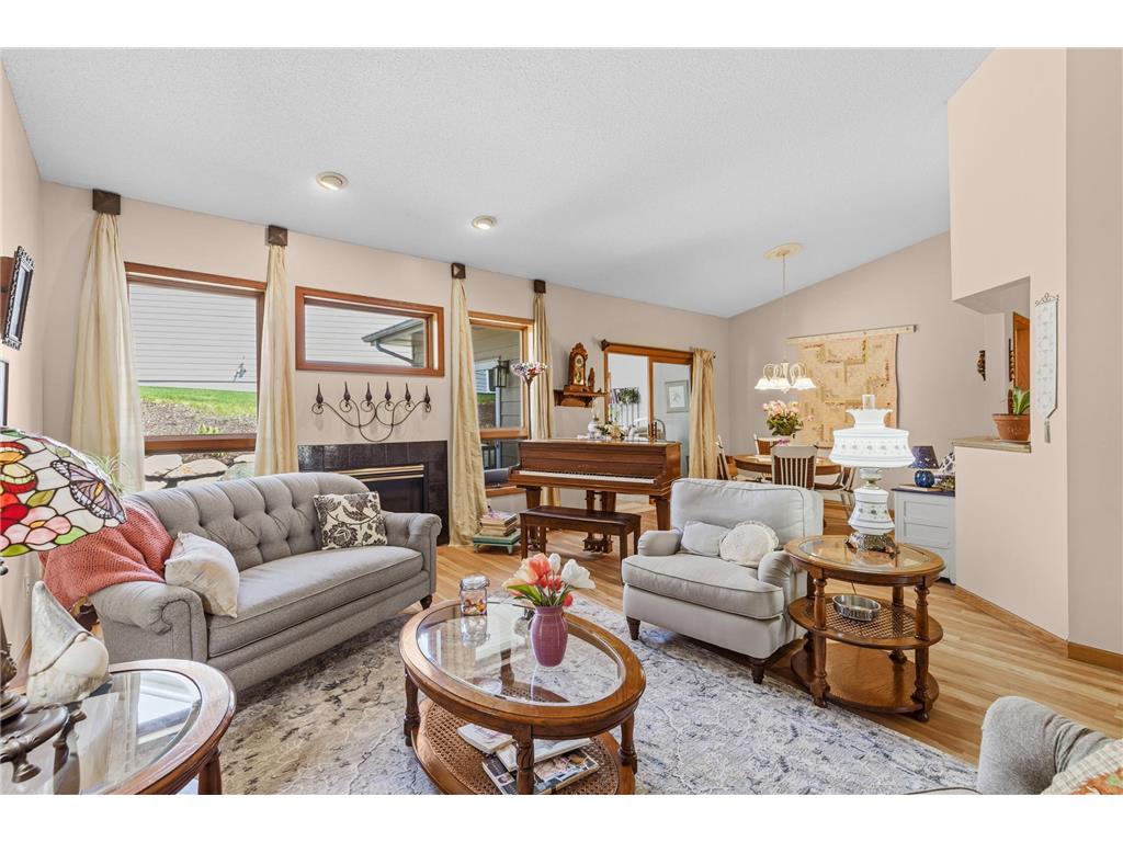 833 Southcross Drive E Burnsville MN 55306 7071825 image10