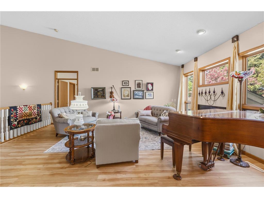 833 Southcross Drive E Burnsville MN 55306 7071825 image15