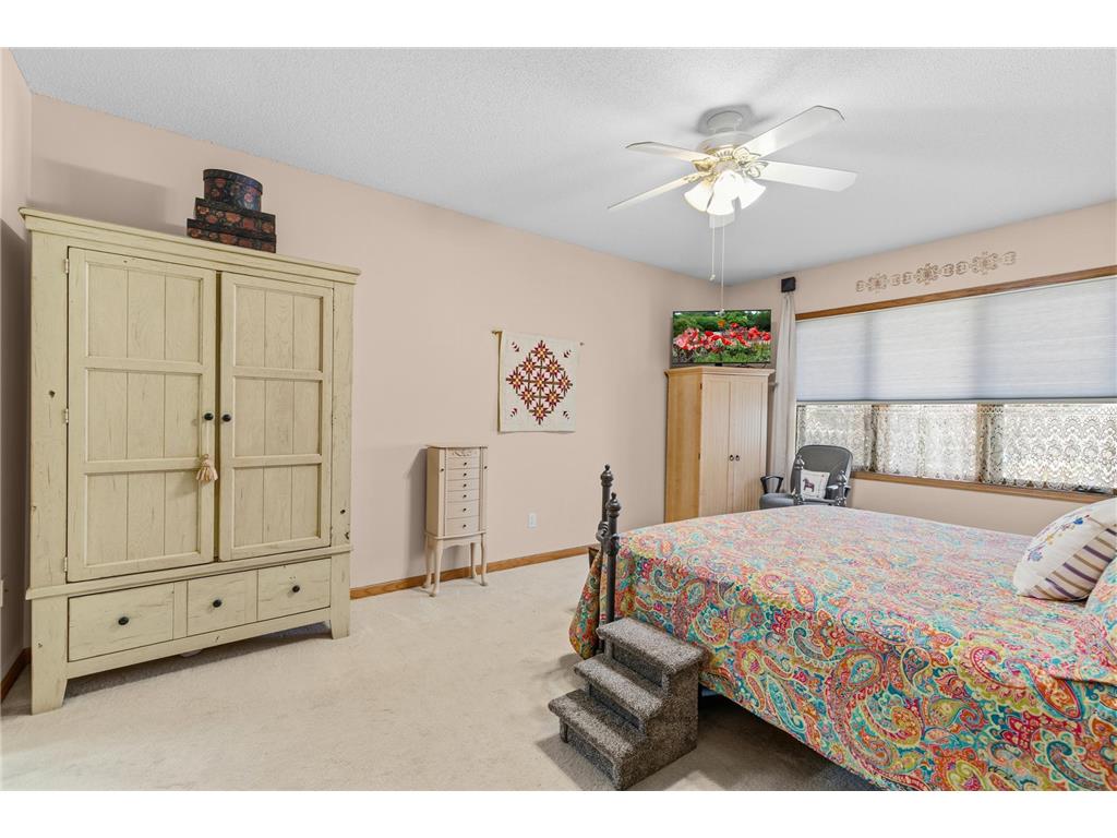 833 Southcross Drive E Burnsville MN 55306 7071825 image20