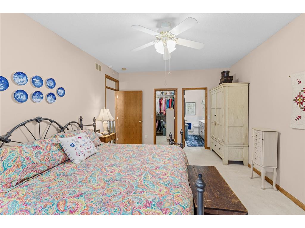 833 Southcross Drive E Burnsville MN 55306 7071825 image21