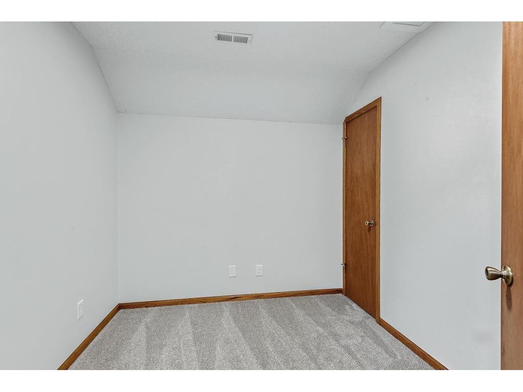 833 Tyrol Lane Shakopee MN 55379 7102990 image44