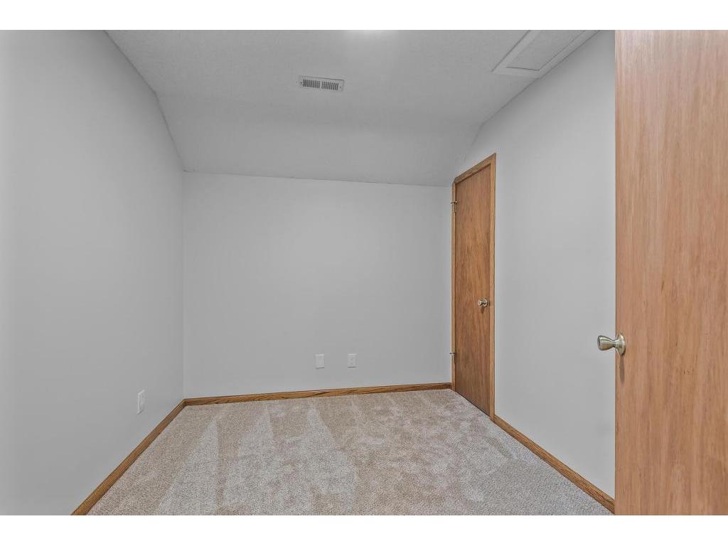 833 Tyrol Lane Shakopee MN 55379 7102990 image46
