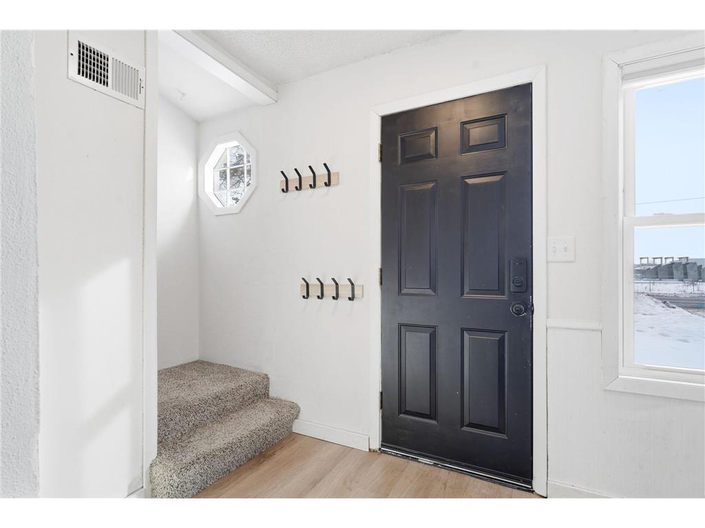 833 Upland Avenue NW Elk River MN 55330 6816297 image5