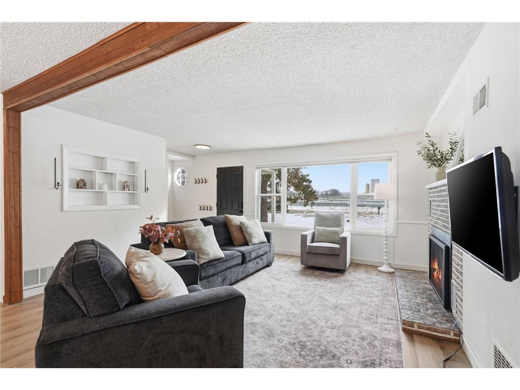 833 Upland Avenue NW Elk River MN 55330 6816297 image9