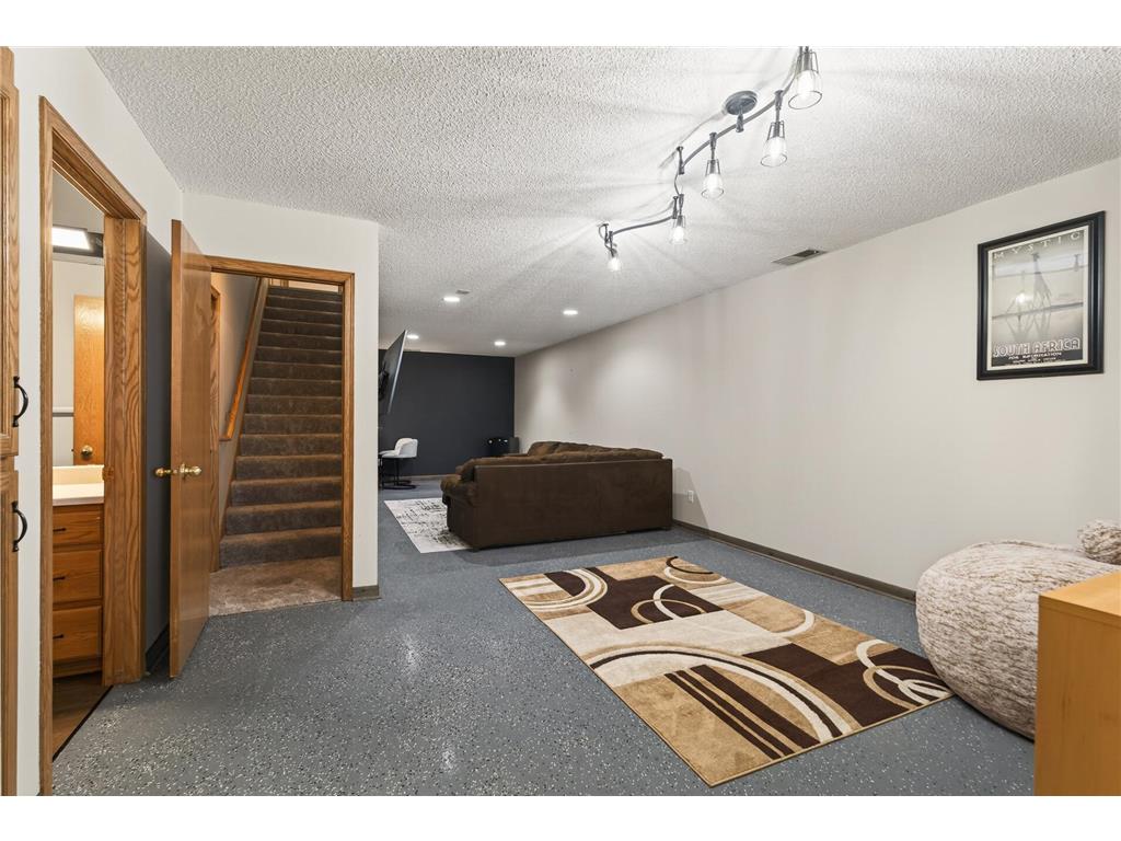 833 White Oak Court New Brighton MN 55112 7078468 image21