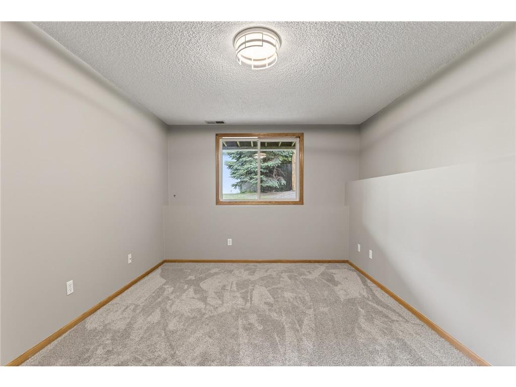 833 White Oak Court New Brighton MN 55112 7078468 image26