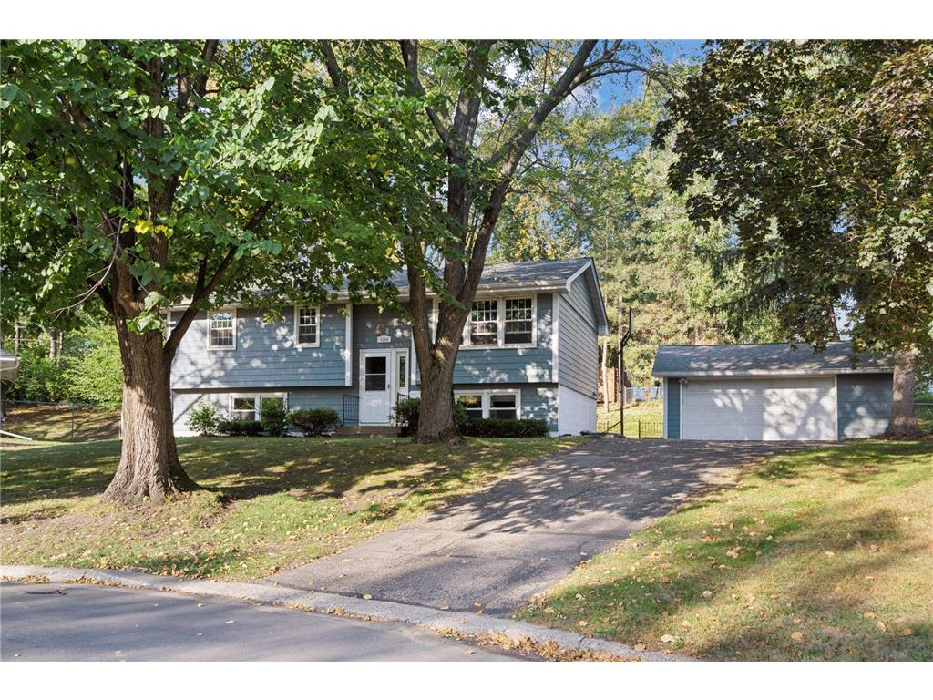 8330 Beard Road Bloomington MN 55431 7008955 image1