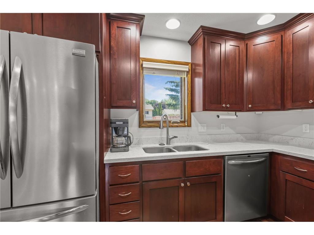 8330 Cleadis Avenue Inver Grove Heights MN 55076 7108460 image9