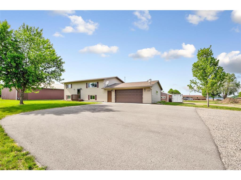 8330 Hamel Way, Shieldsville Twp, MN, 55052 MLS 6381014 Edina Realty