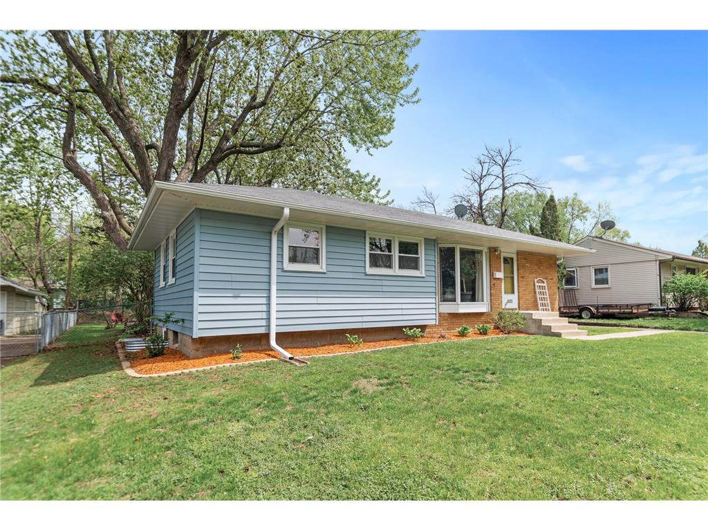 8333 13th Avenue S Bloomington MN 55425 6368160 image1