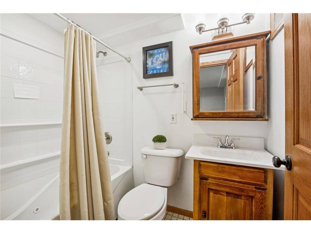 8335 W Bush Lake Road Bloomington MN 55438 7018350 image32