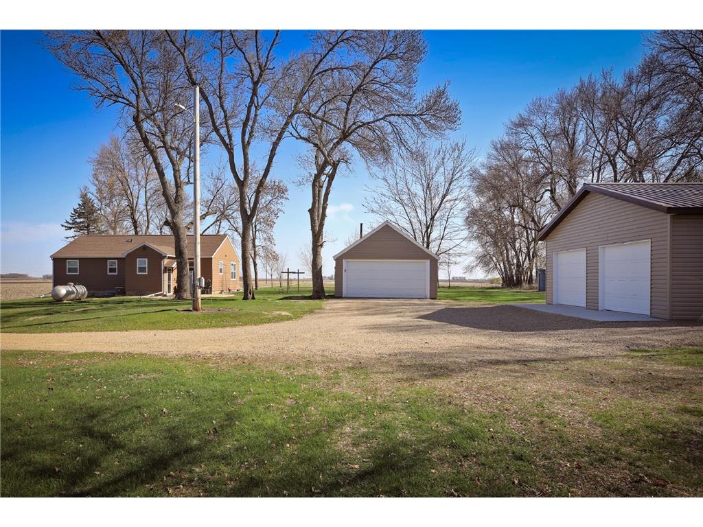 83354 140th Street Glenville MN 56036 6367730 image1