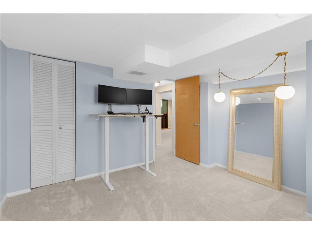 8336 Ewing Road Bloomington MN 55431 7090395 image26
