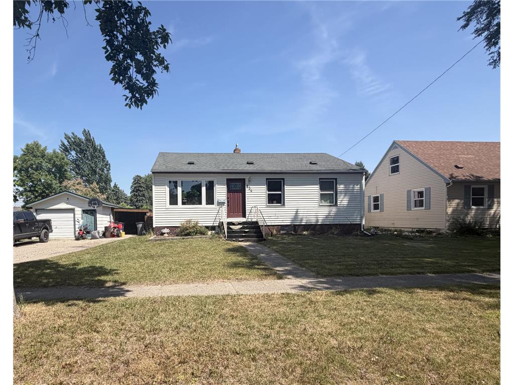 834 16th Street N Moorhead MN 56560 7110369 image1
