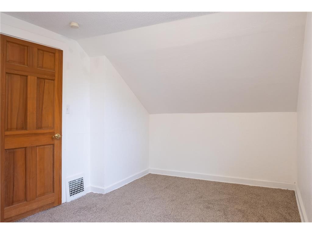834 Algonquin Avenue Saint Paul MN 55119 7075332 image11
