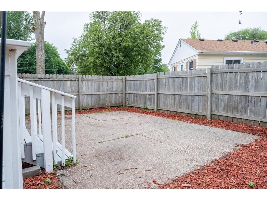 834 Algonquin Avenue Saint Paul MN 55119 7075332 image16