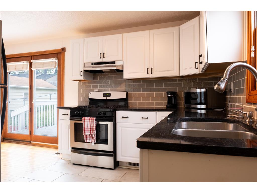 834 Algonquin Avenue Saint Paul MN 55119 7075332 image8