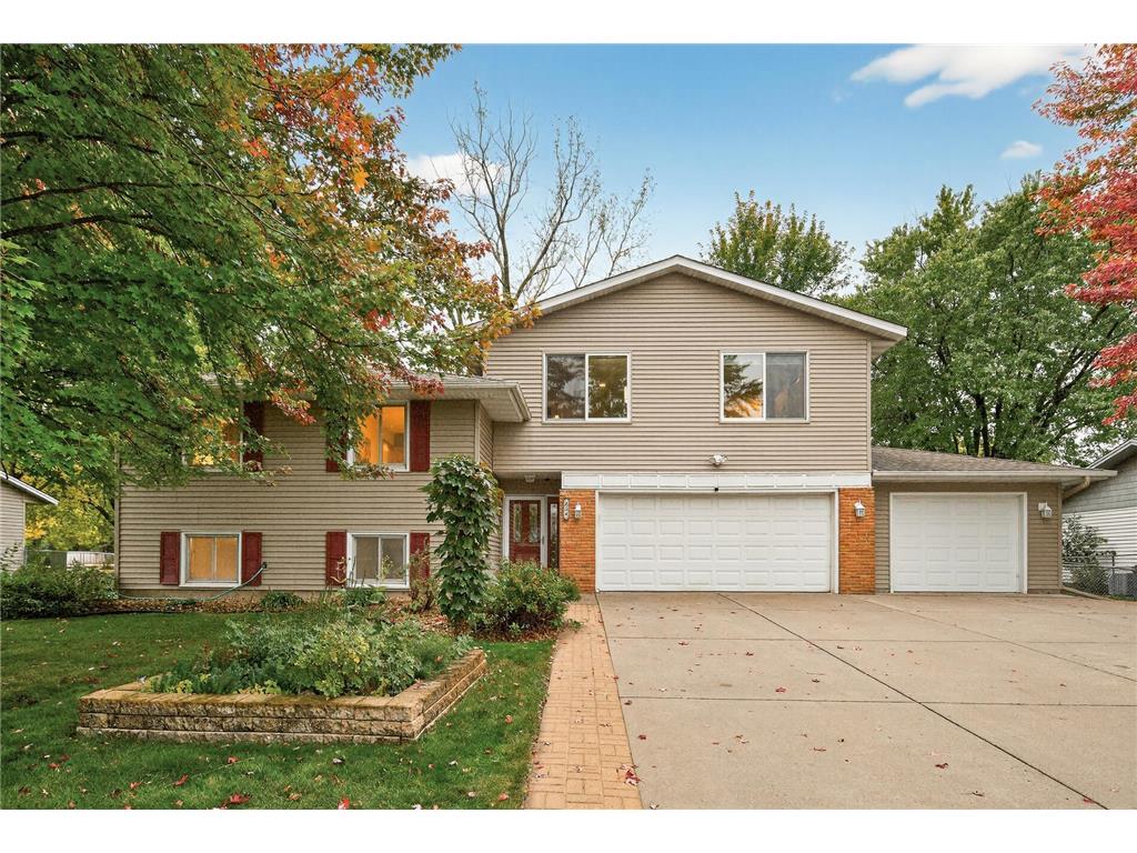 834 Fireside Drive Apple Valley MN 55124 6781845 image1