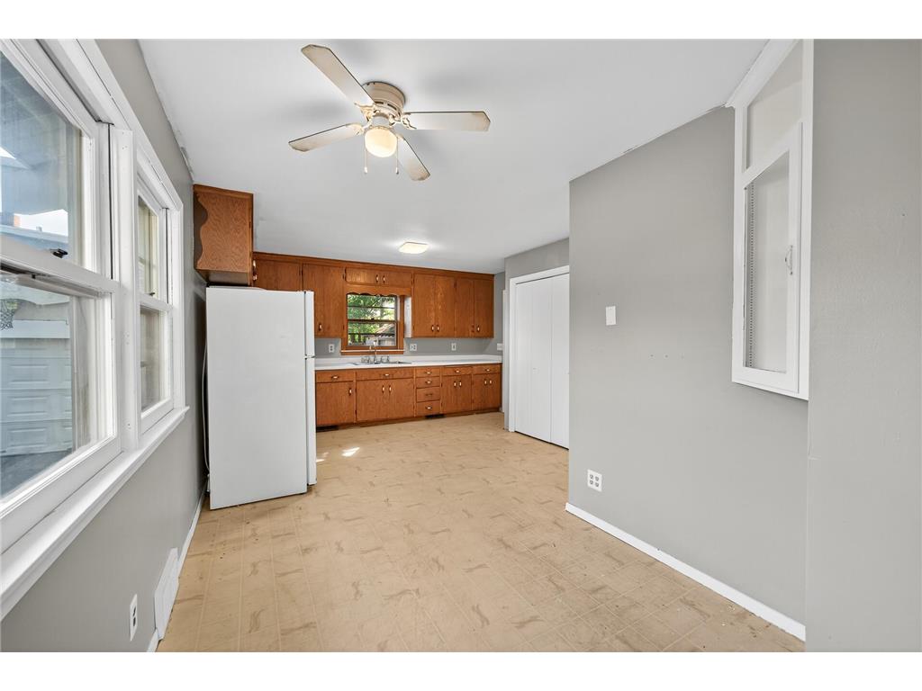 834 Iroquois Avenue Saint Paul MN 55119 6796735 image9